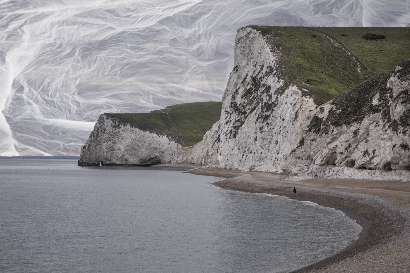 Image of cliffs and water